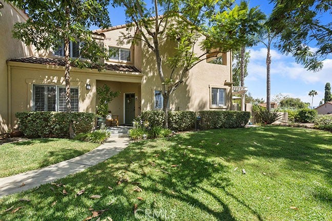 55 Fleurance, Laguna Niguel, CA 92677 Private entrance next to a greenbelt.