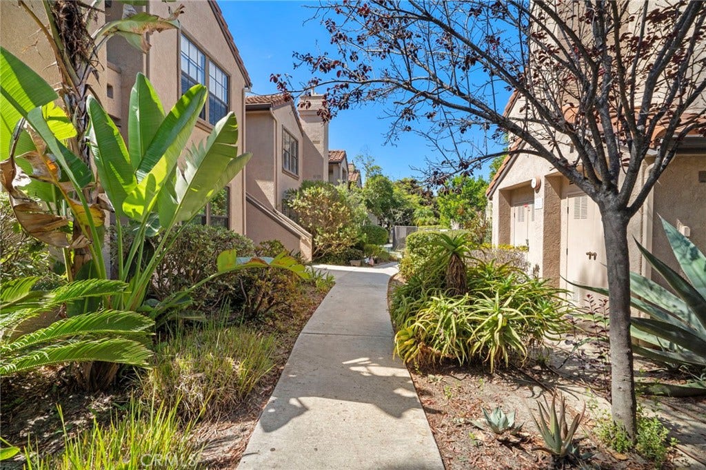 1046 Calle Del Cerro, #420, San Clemente, CA 92672 1046 Calle Del Cerro, #420, San Clemente, CA 92672