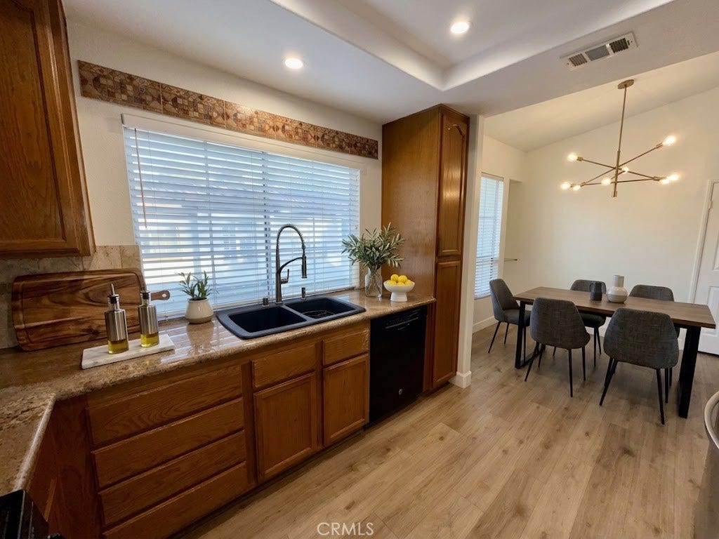 77 Via Pausa, Rancho Santa Margarita, CA 92688 Virtually Staged
