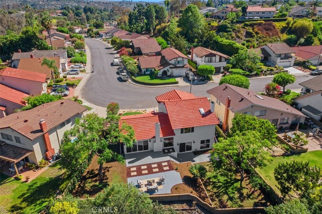 27241 Mariscal, Mission Viejo, CA 92691 27241 Mariscal, Mission Viejo, CA 92691
