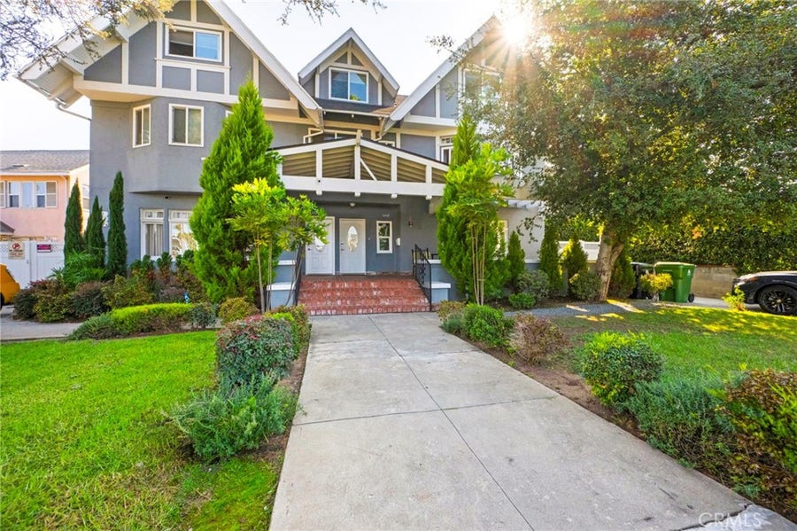 Property photo for 4440 Victoria Park, Los Angeles, CA