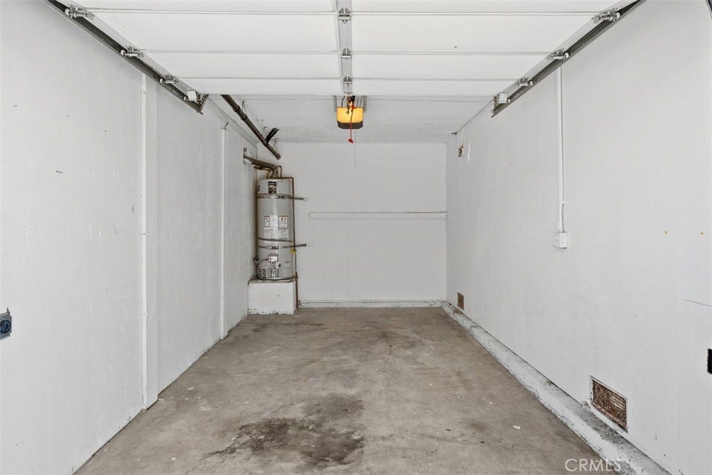 1404 Buena Vista, #1, San Clemente, CA 92672 Interior - Single Car Garage