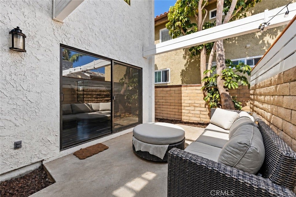 1404 Buena Vista, #1, San Clemente, CA 92672 Private Patio