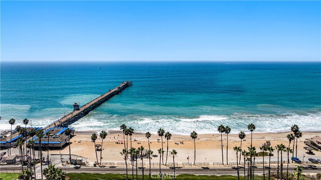 525 E Avenida San Juan, San Clemente, CA 92672 525 E Avenida San Juan, San Clemente, CA 92672