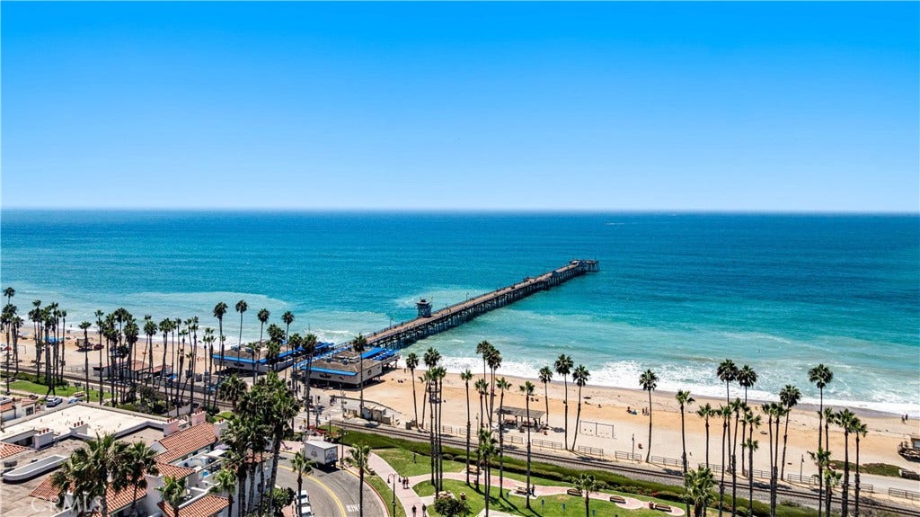 525 E Avenida San Juan, San Clemente, CA 92672 525 E Avenida San Juan, San Clemente, CA 92672