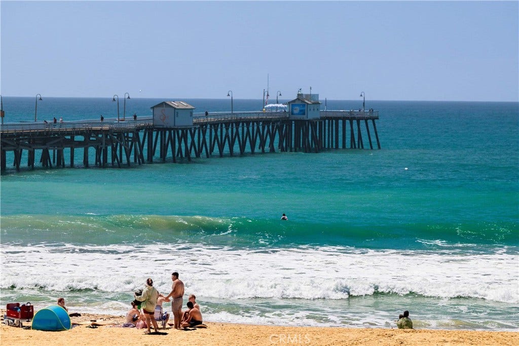 525 E Avenida San Juan, San Clemente, CA 92672 525 E Avenida San Juan, San Clemente, CA 92672