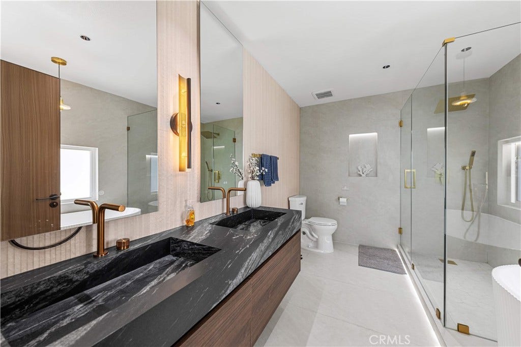 525 E Avenida San Juan, San Clemente, CA 92672 525 E Avenida San Juan, San Clemente, CA 92672