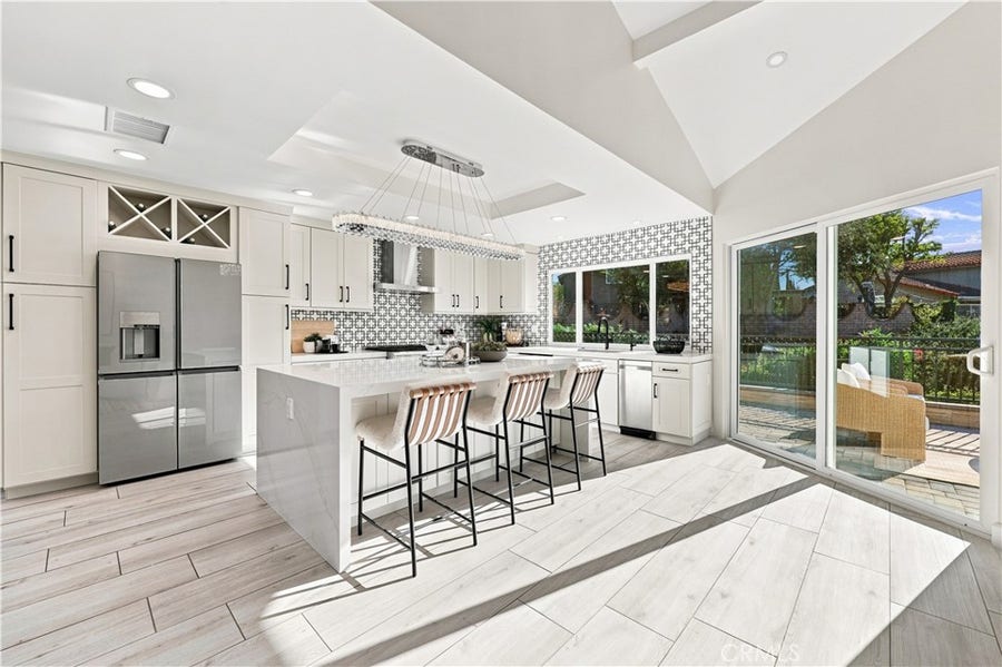 Property photo for 991 S Park Rim Circle, Anaheim Hills, CA