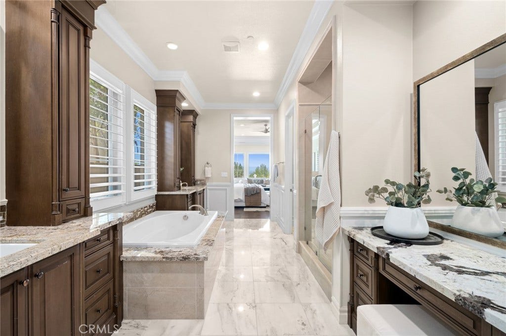 111 Shady Arbor, Irvine, CA 92618