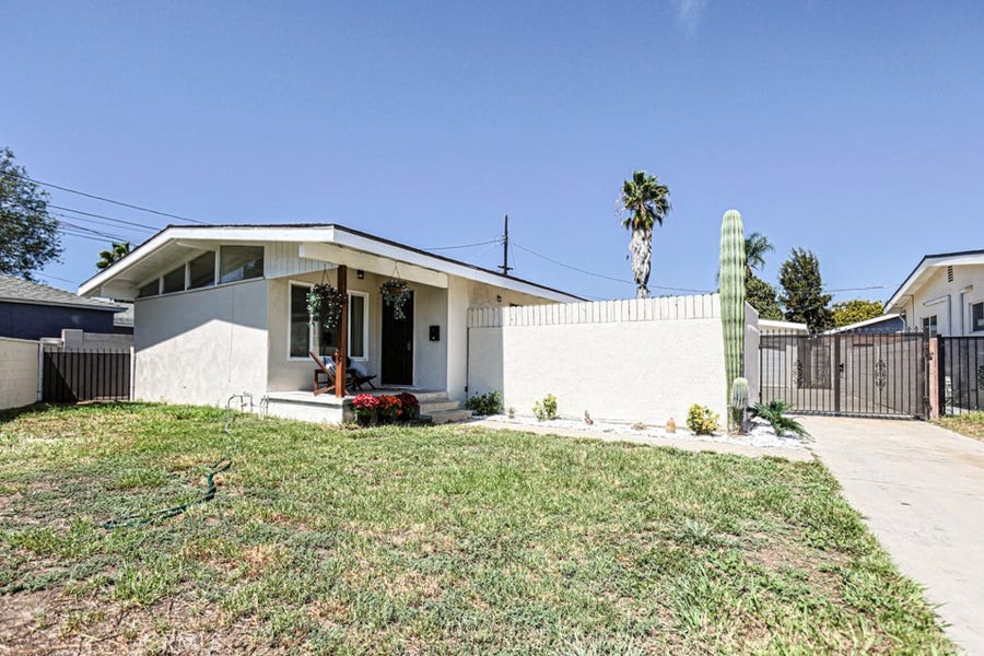 Property photo for 15723 Bonsallo, Gardena, CA