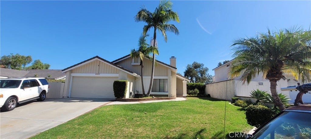 2831 PENASCO, San Clemente, CA 92673 Extra Large Driveway in Front of Home