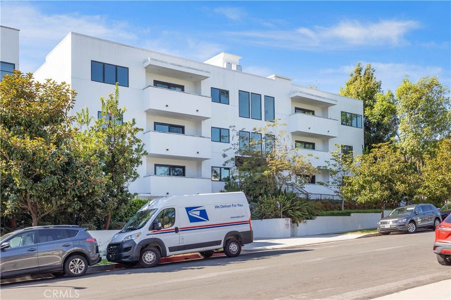 Property photo for 853 S Lucerne, #306, Los Angeles, CA