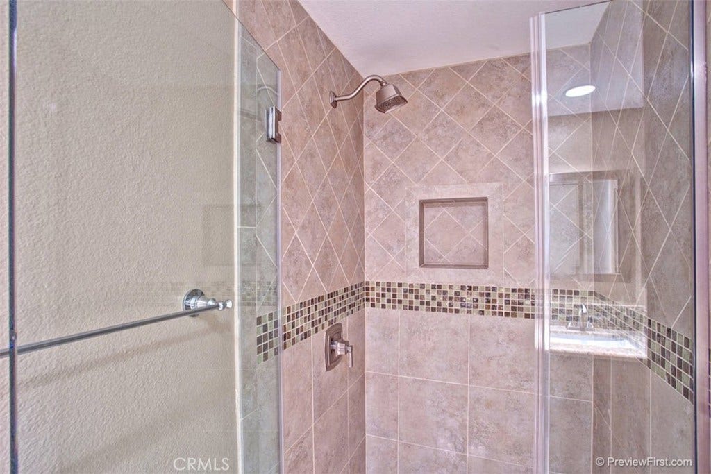 24458 Howes, Laguna Niguel, CA 92677 24458 Howes, Laguna Niguel, CA 92677