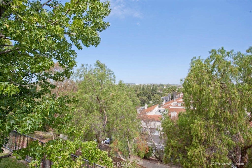 24458 Howes, Laguna Niguel, CA 92677 24458 Howes, Laguna Niguel, CA 92677