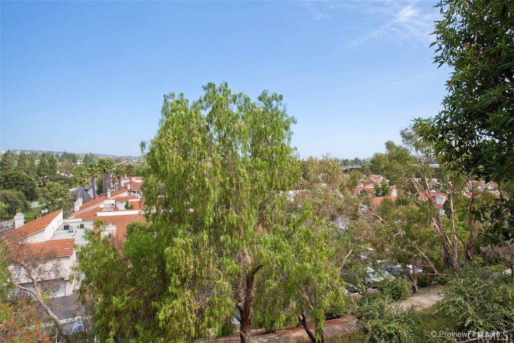 24458 Howes, Laguna Niguel, CA 92677 24458 Howes, Laguna Niguel, CA 92677