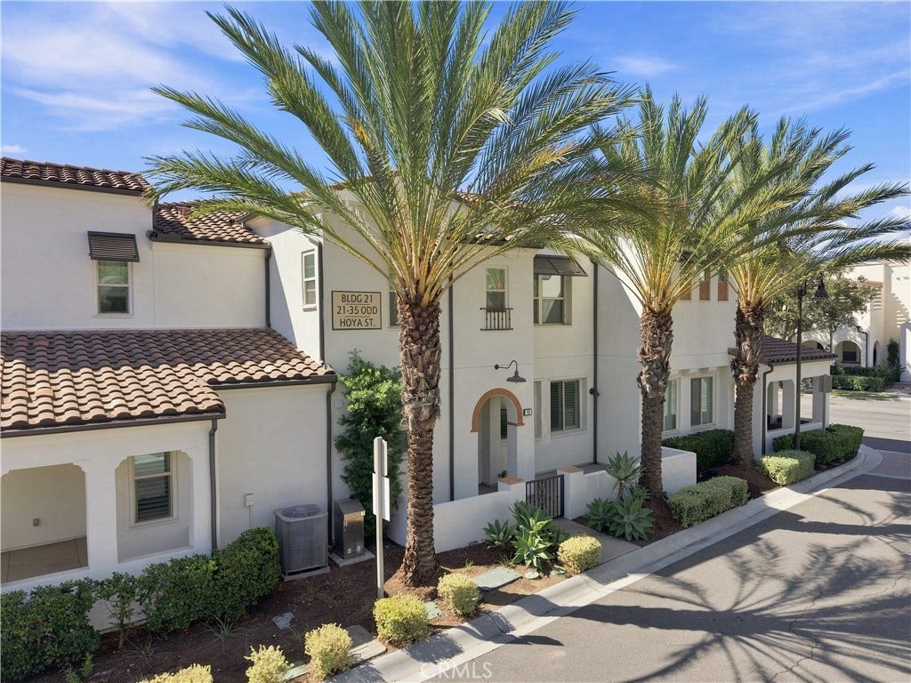 23 Hoya Street, Rancho Mission Viejo, CA 92694 23 Hoya Street, Rancho Mission Viejo, CA 92694