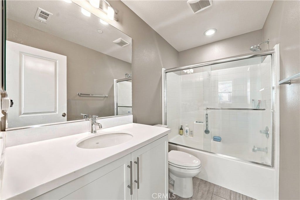 23 Hoya Street, Rancho Mission Viejo, CA 92694 23 Hoya Street, Rancho Mission Viejo, CA 92694