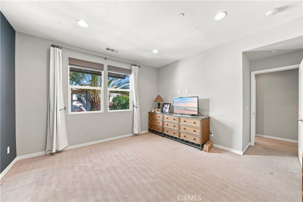 23 Hoya Street, Rancho Mission Viejo, CA 92694 23 Hoya Street, Rancho Mission Viejo, CA 92694