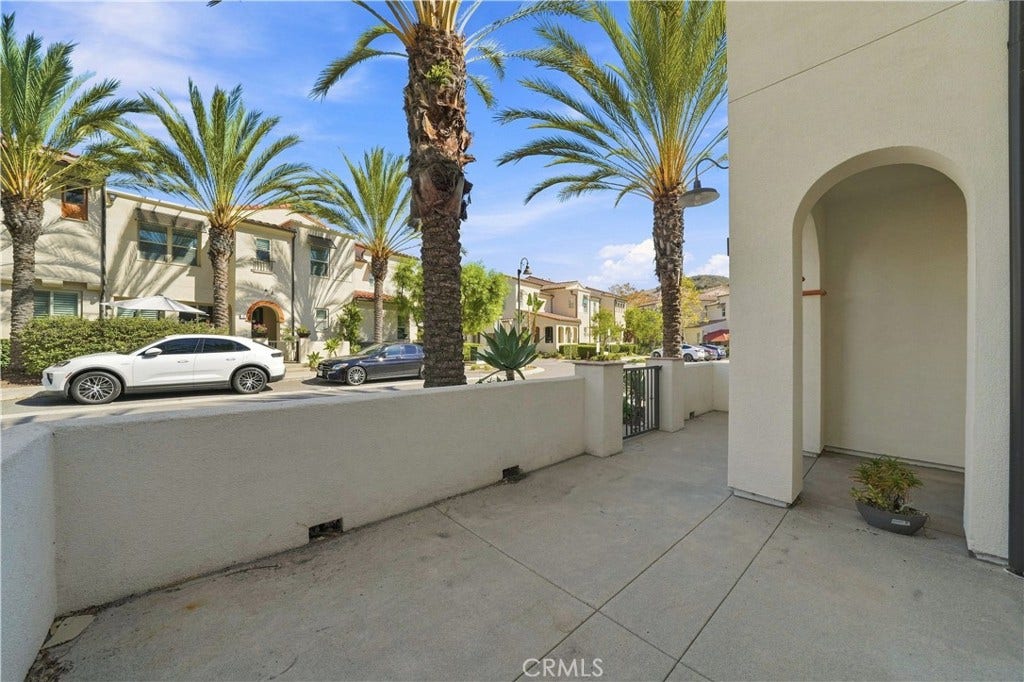 23 Hoya Street, Rancho Mission Viejo, CA 92694 23 Hoya Street, Rancho Mission Viejo, CA 92694