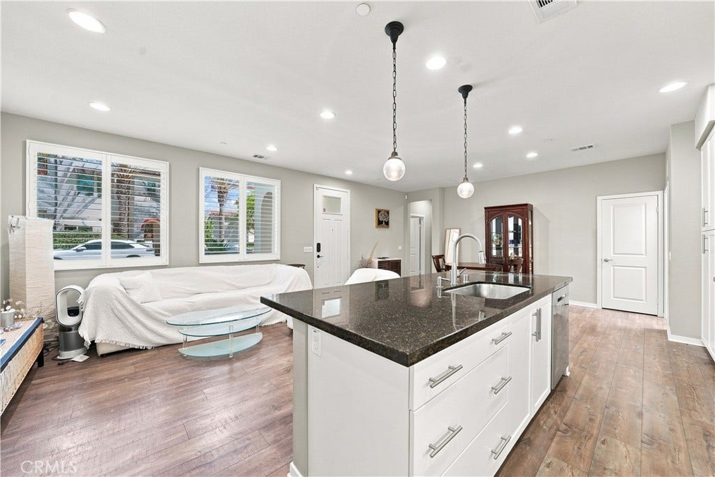 23 Hoya Street, Rancho Mission Viejo, CA 92694 23 Hoya Street, Rancho Mission Viejo, CA 92694