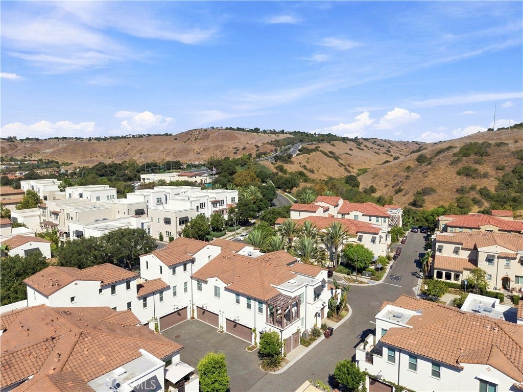 23 Hoya Street, Rancho Mission Viejo, CA 92694 23 Hoya Street, Rancho Mission Viejo, CA 92694