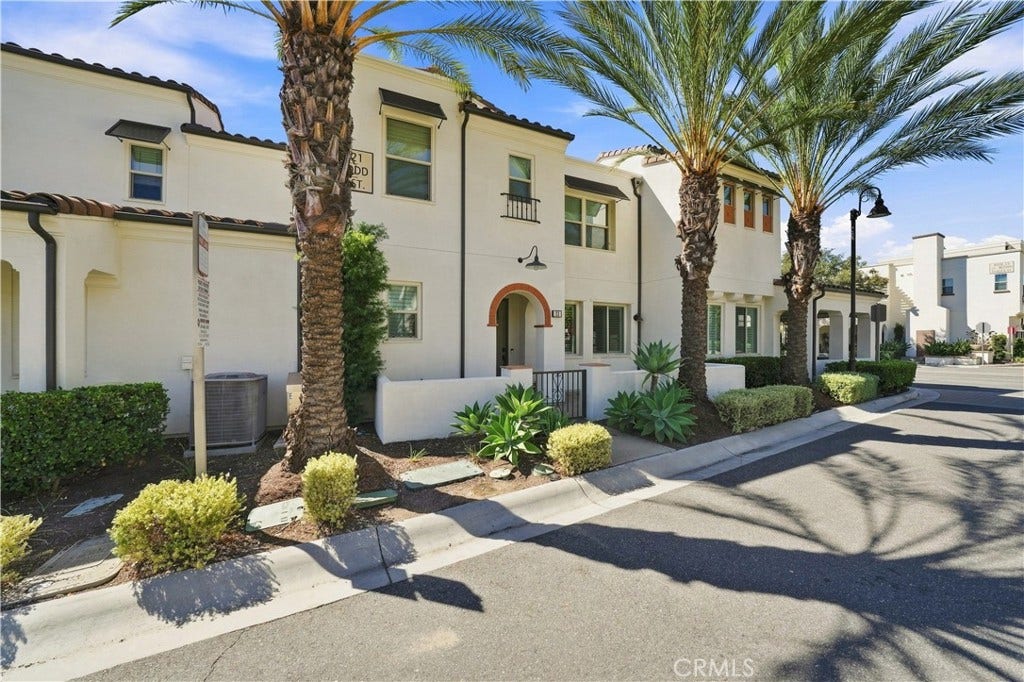 23 Hoya Street, Rancho Mission Viejo, CA 92694 23 Hoya Street, Rancho Mission Viejo, CA 92694