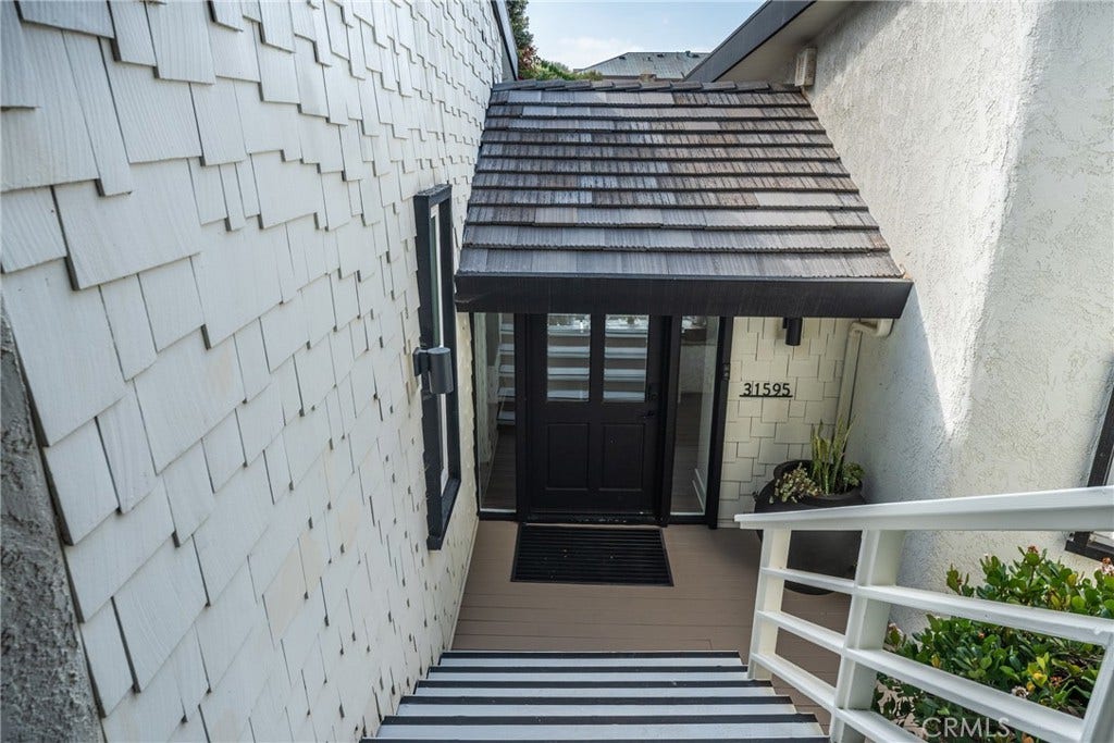 31595 Table Rock Drive