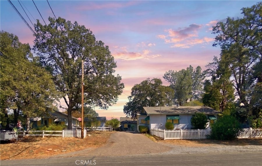Property photo for 1825 Grand Coulee, Shasta Lake, CA