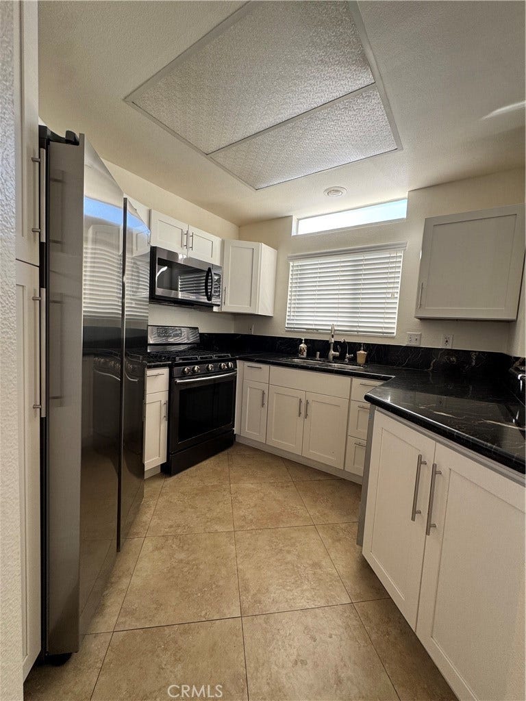 25071 Camino Del Mar, Laguna Niguel, CA 92677 kitchen