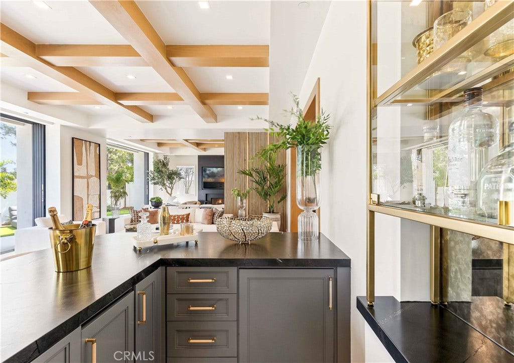 6 Pinehurst Ln, Newport Beach, CA 92660 6 Pinehurst Ln, Newport Beach, CA 92660