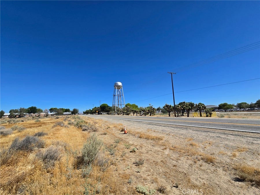 Property photo for 45015 60th Street W, Lancaster, CA
