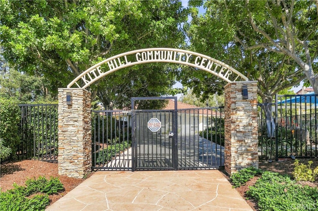 28482 Shrike, Laguna Niguel, CA 92677 28482 Shrike, Laguna Niguel, CA 92677