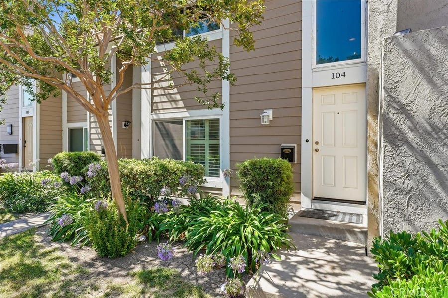 Property photo for 104 Oval, Irvine, CA