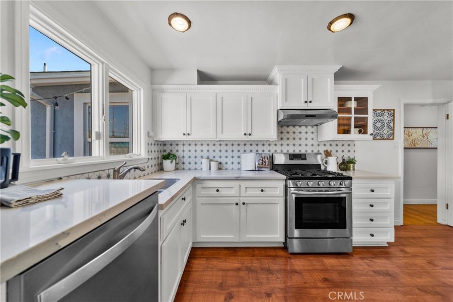 Property photo for 611 W 27th, Long Beach, CA