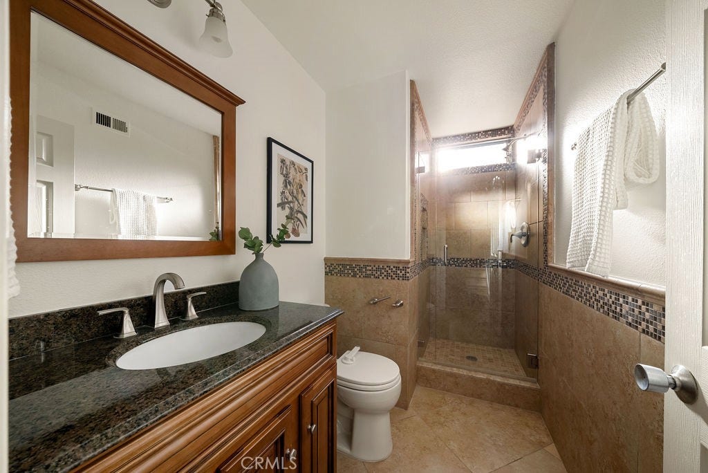 25621 Via Viento, Mission Viejo, CA 92691 25621 Via Viento, Mission Viejo, CA 92691