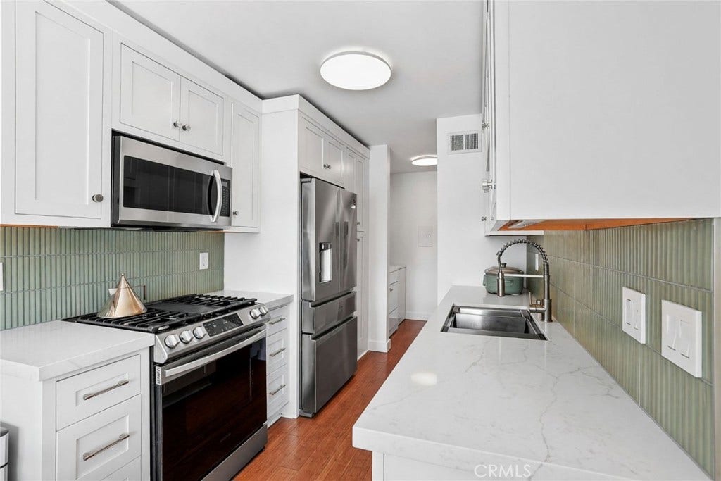 25987 Via Pera, Mission Viejo, CA 92691 25987 Via Pera, Mission Viejo, CA 92691