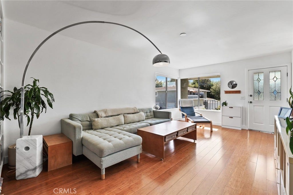 25987 Via Pera, Mission Viejo, CA 92691 25987 Via Pera, Mission Viejo, CA 92691