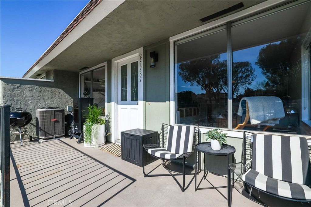 25987 Via Pera, Mission Viejo, CA 92691 25987 Via Pera, Mission Viejo, CA 92691