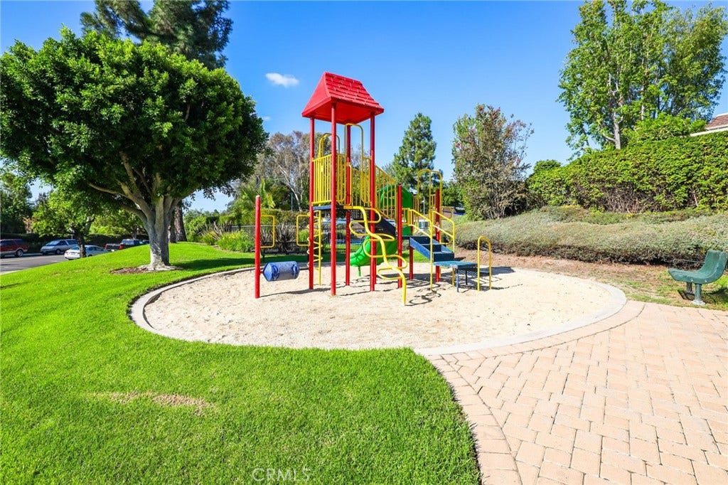 25987 Via Pera, Mission Viejo, CA 92691 25987 Via Pera, Mission Viejo, CA 92691