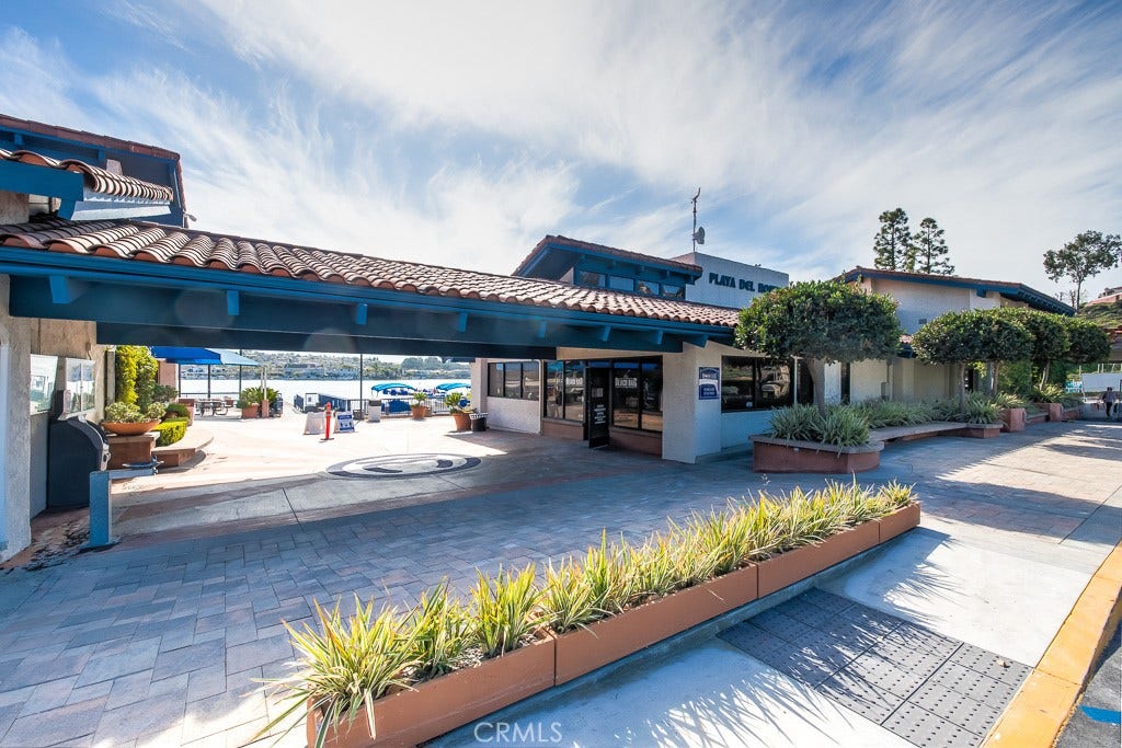 25987 Via Pera, Mission Viejo, CA 92691 25987 Via Pera, Mission Viejo, CA 92691