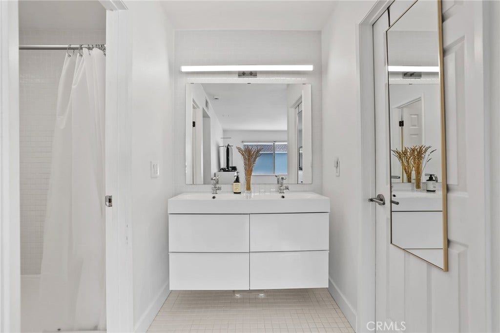 25987 Via Pera, Mission Viejo, CA 92691 25987 Via Pera, Mission Viejo, CA 92691