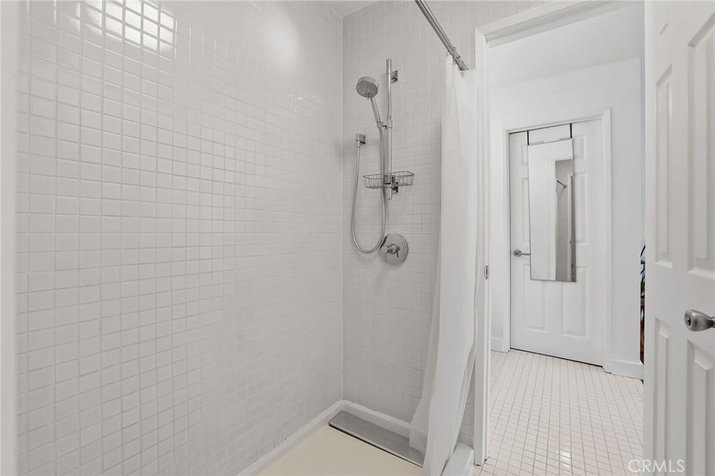 25987 Via Pera, Mission Viejo, CA 92691 25987 Via Pera, Mission Viejo, CA 92691