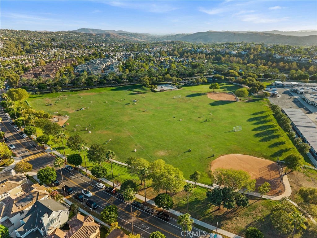34 Snapdragon Street, Ladera Ranch, CA 92694 34 Snapdragon Street, Ladera Ranch, CA 92694