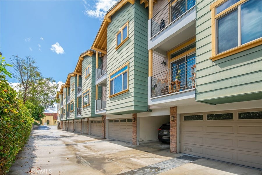 Property photo for 825 W Duarte Road, #C, Monrovia, CA