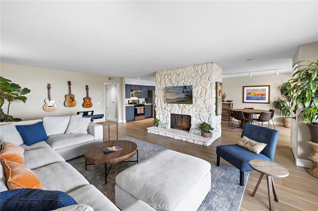 320 Encino Lane, #2, San Clemente, CA 92672 320 Encino Lane, #2, San Clemente, CA 92672