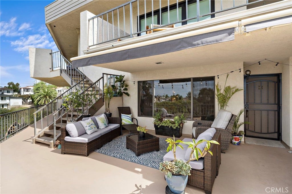 320 Encino Lane, #2, San Clemente, CA 92672 320 Encino Lane, #2, San Clemente, CA 92672