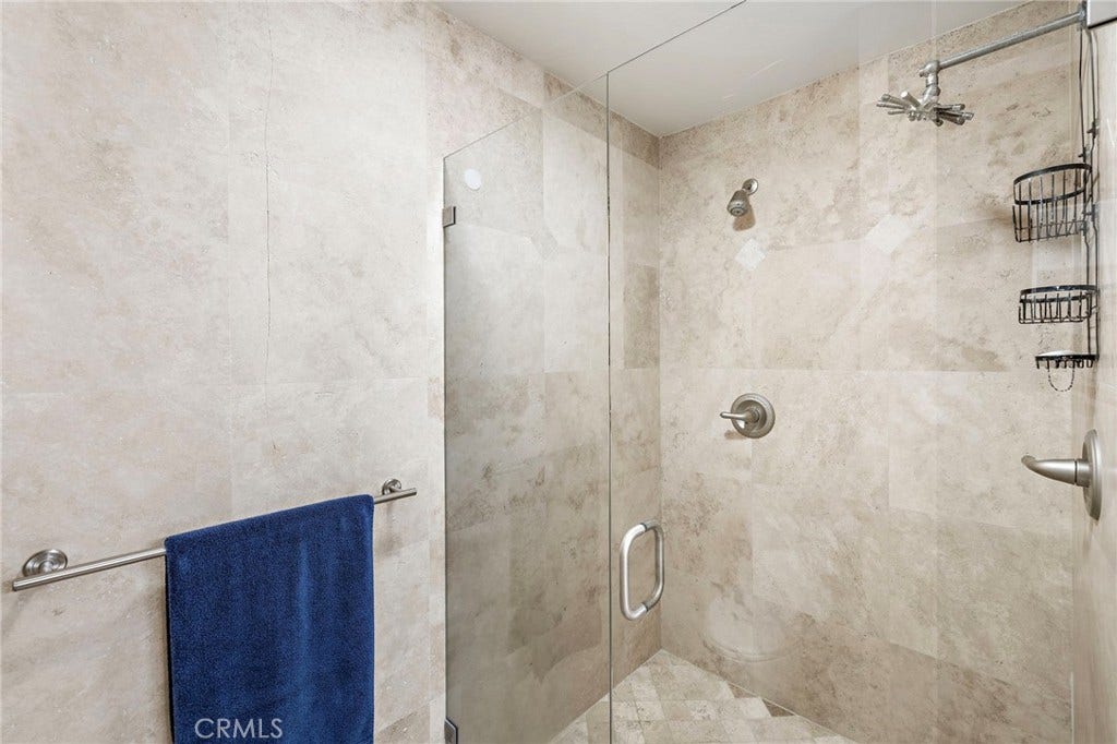 320 Encino Lane, #2, San Clemente, CA 92672 320 Encino Lane, #2, San Clemente, CA 92672