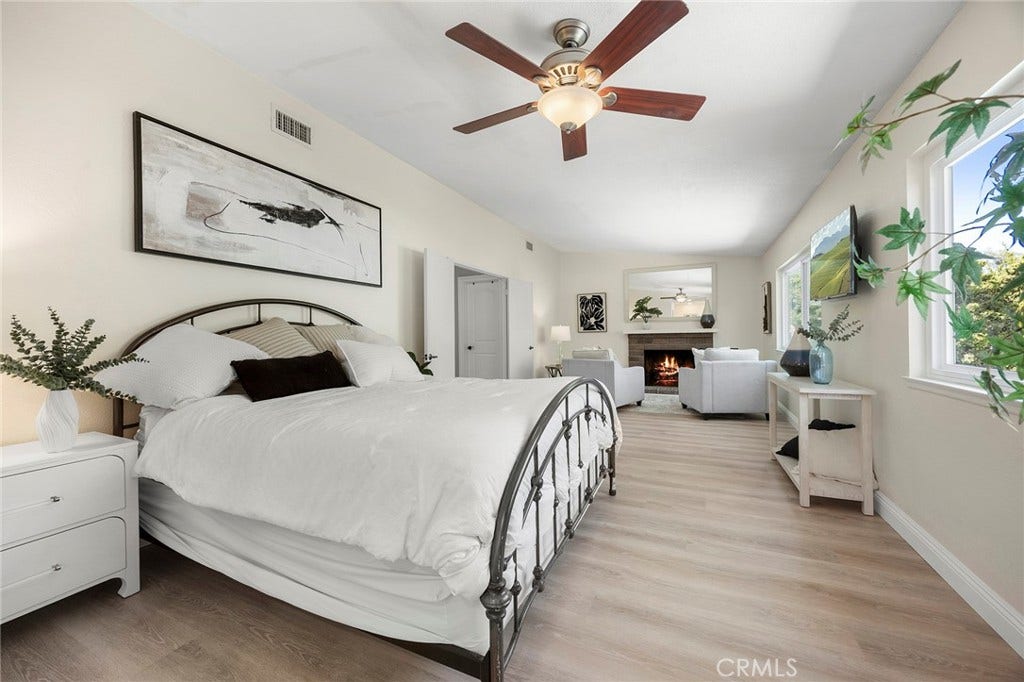 24843 Via Santa Cruz, Mission Viejo, CA 92692 PRIMARY SUITE WITH SITTING AREA AND FIREPLACE