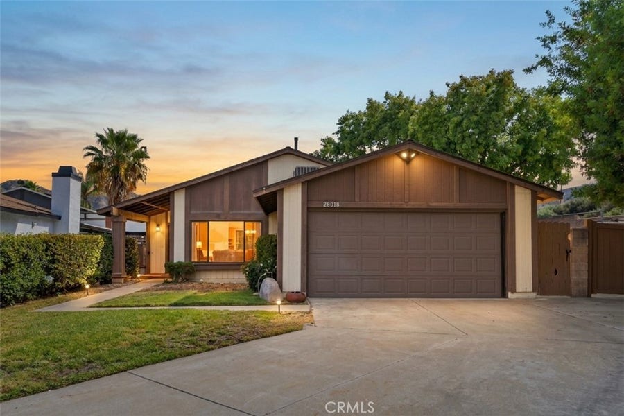 Property photo for 28018 Banjo Circle, Castaic, CA