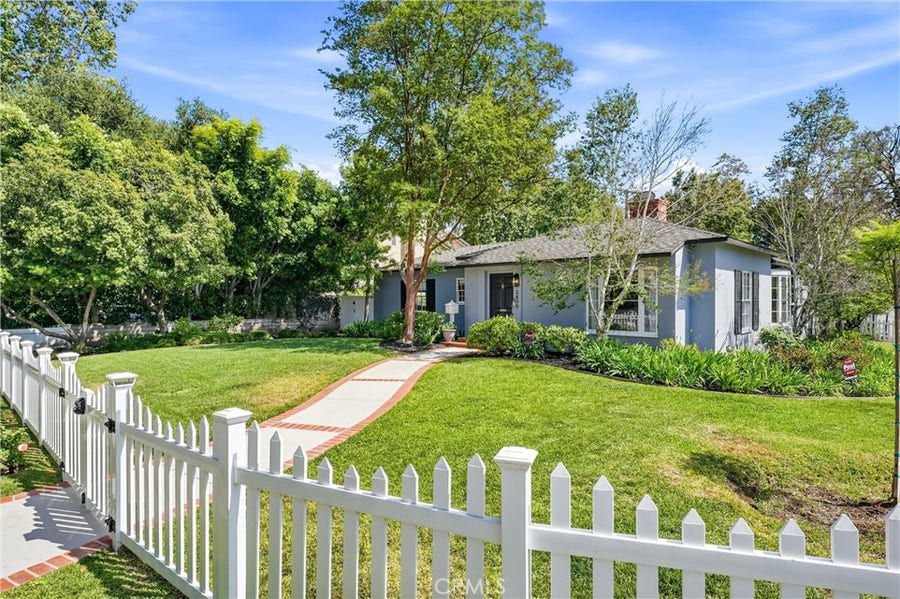 Property photo for 3600 Grayburn, Pasadena, CA